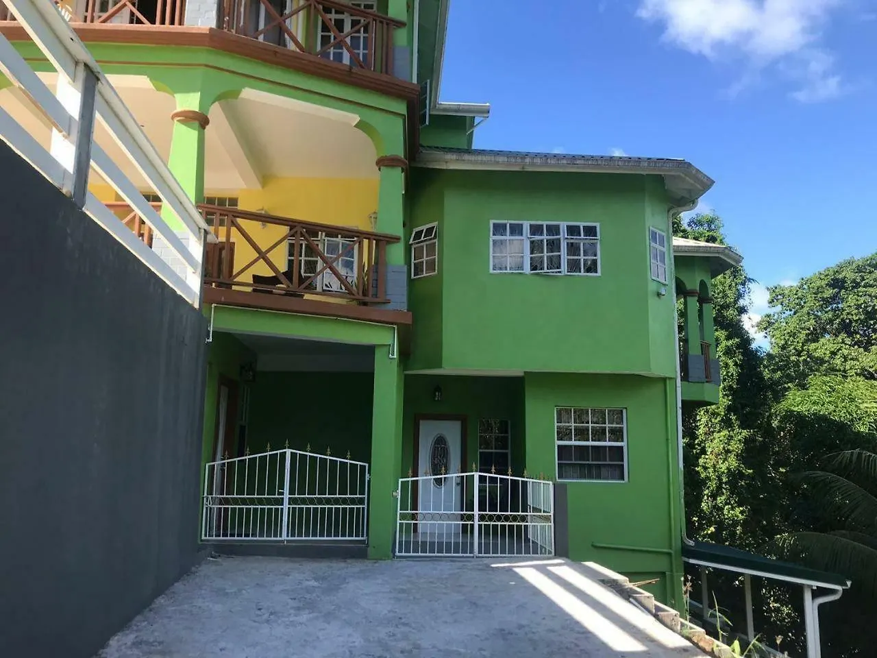 Bougainvillea Apartments 2 Castries
